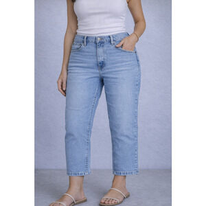 Calvin Klein Women High‎ Rise Straight Leg Jean Light Blue, Sz 16